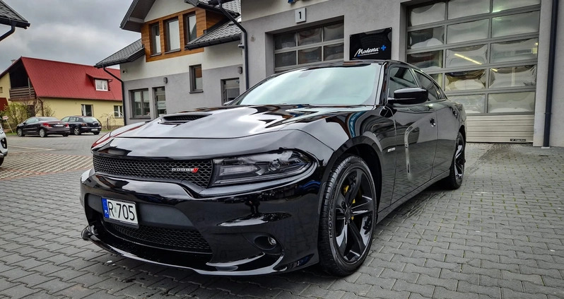 Dodge Charger cena 119900 przebieg: 117000, rok produkcji 2018 z Rzeszów małe 121